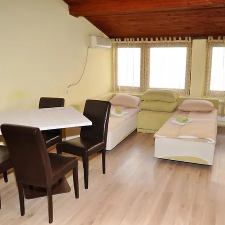 Hostel Kutak