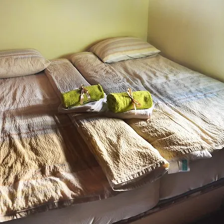 Kutak Hostel *